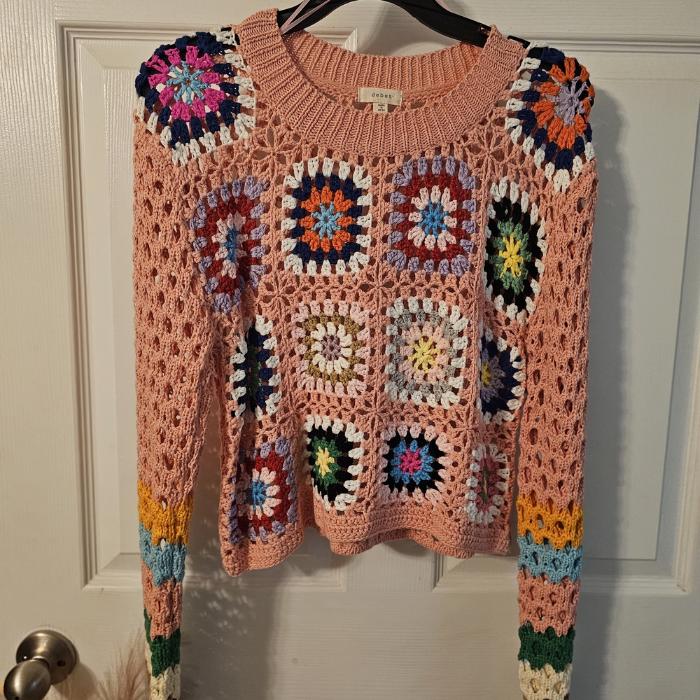 Easel Pink and Blue Crew Neck Top with Retro Crochet Design